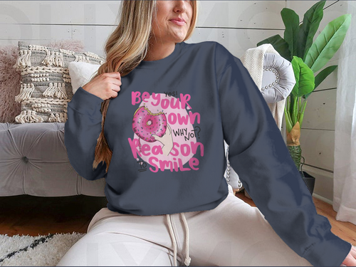 Diseño para sudadera "Sé tu propia razón para sonreír"