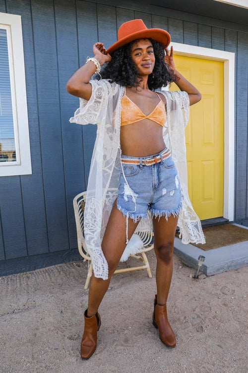 Kimono de encaje bordado transparente