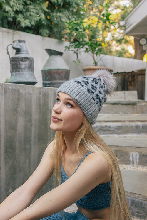 Gorro de punto de leopardo salvaje
